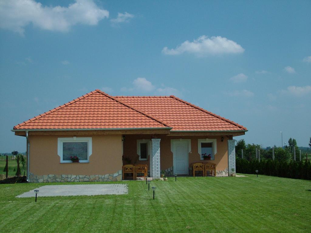Horvathapartman Buk Room photo